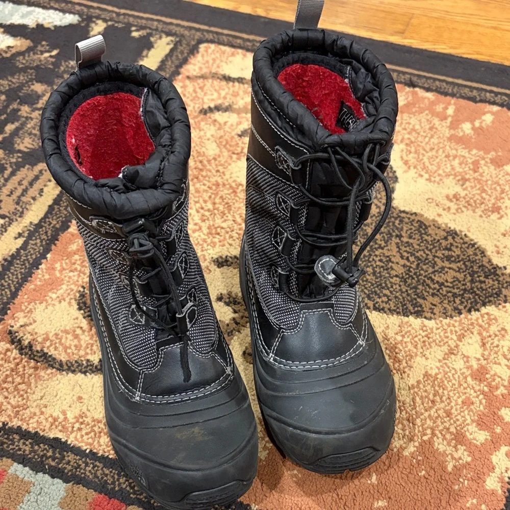 Boys The North Face winter snow boot
